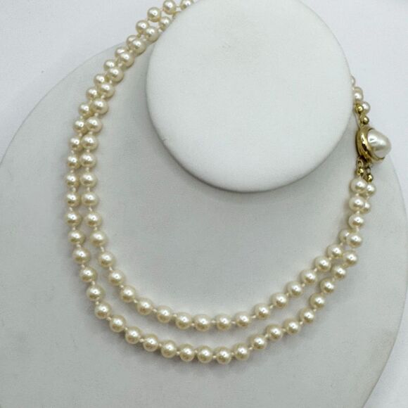 Vintage Glass Pearl Hand Knotted Multi-Strand Bracelet Faux Mabe Pearl Box Clasp - Picture 4 of 9